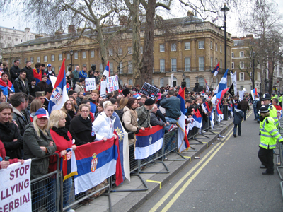Srpske-demonstracije-u-Londonu