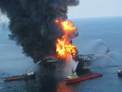 NAFTA - POZAR PLATFORMA Oil-Spill-Gulf-of-Mexico