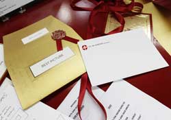 Oscar---The-Envelope-designed-by-Marc-Friedland---Los-Angeles